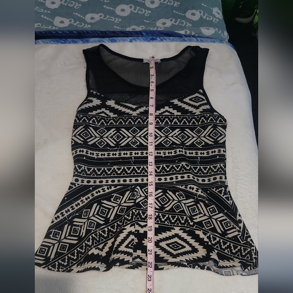 TeenBell Black and White Tribal Pattern Tank Top, With Fit And Flare Style. Sz M - Picture 9 of 10